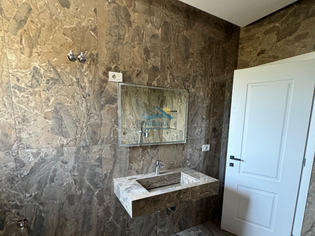 5 Apartment With Sea View For Sale In Vlore, Rr.Dhimiter Konomi